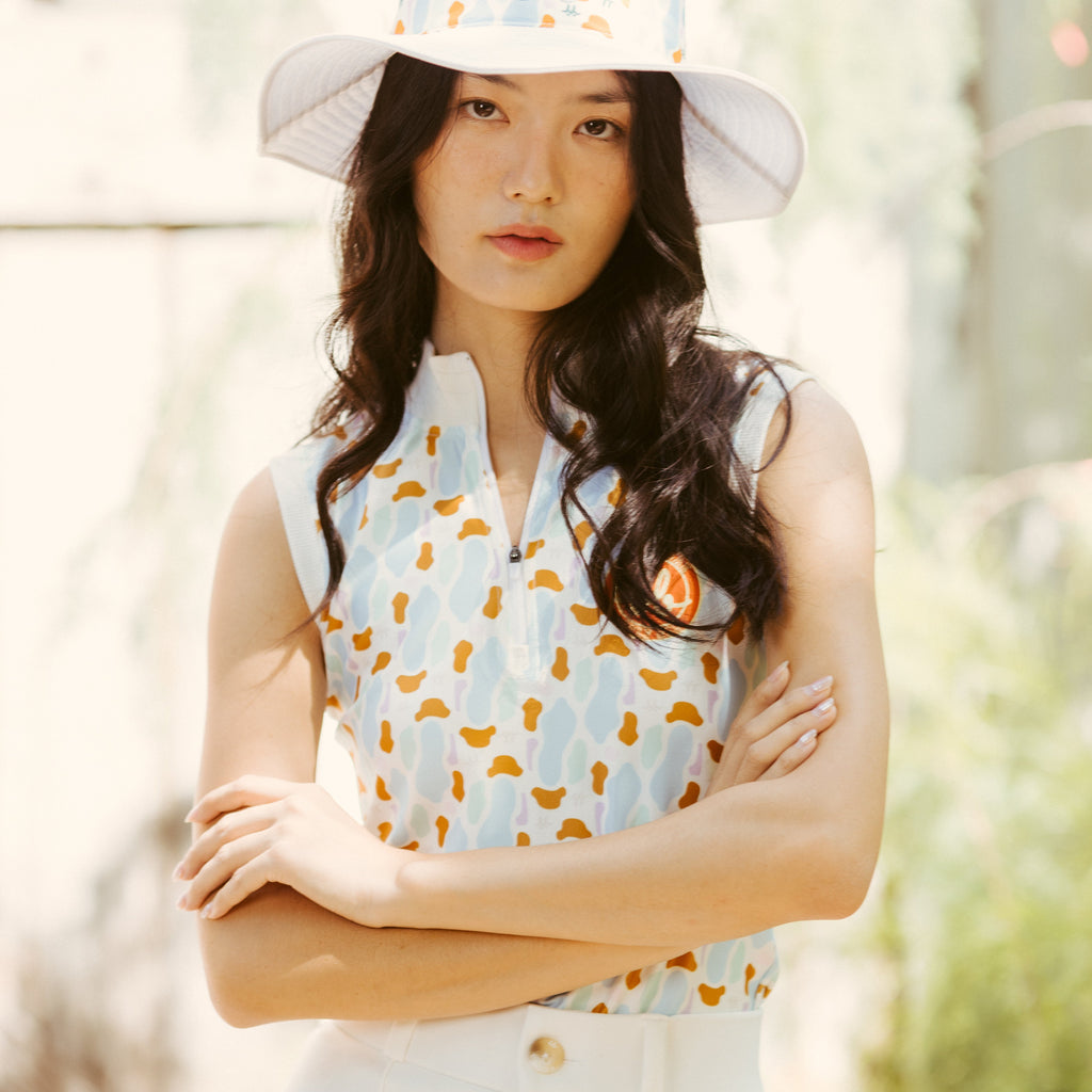 Sleeveless Bunker Zip Top - เสื้อแขนกุด คอสูงมีซิบ ลายบังเกอร์ (White)