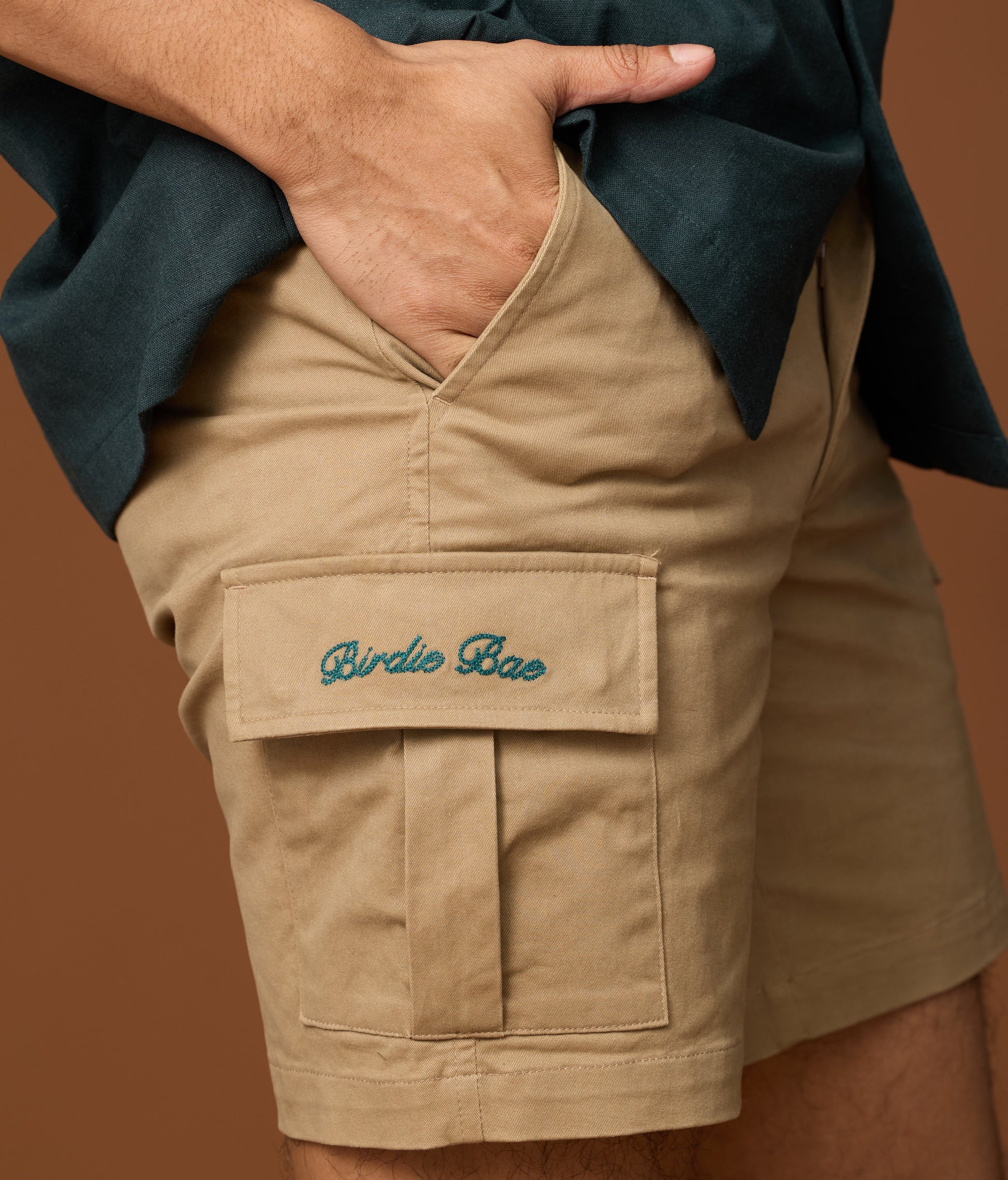 GAME ON Golf Cargo Shorts (Bunker Brown)