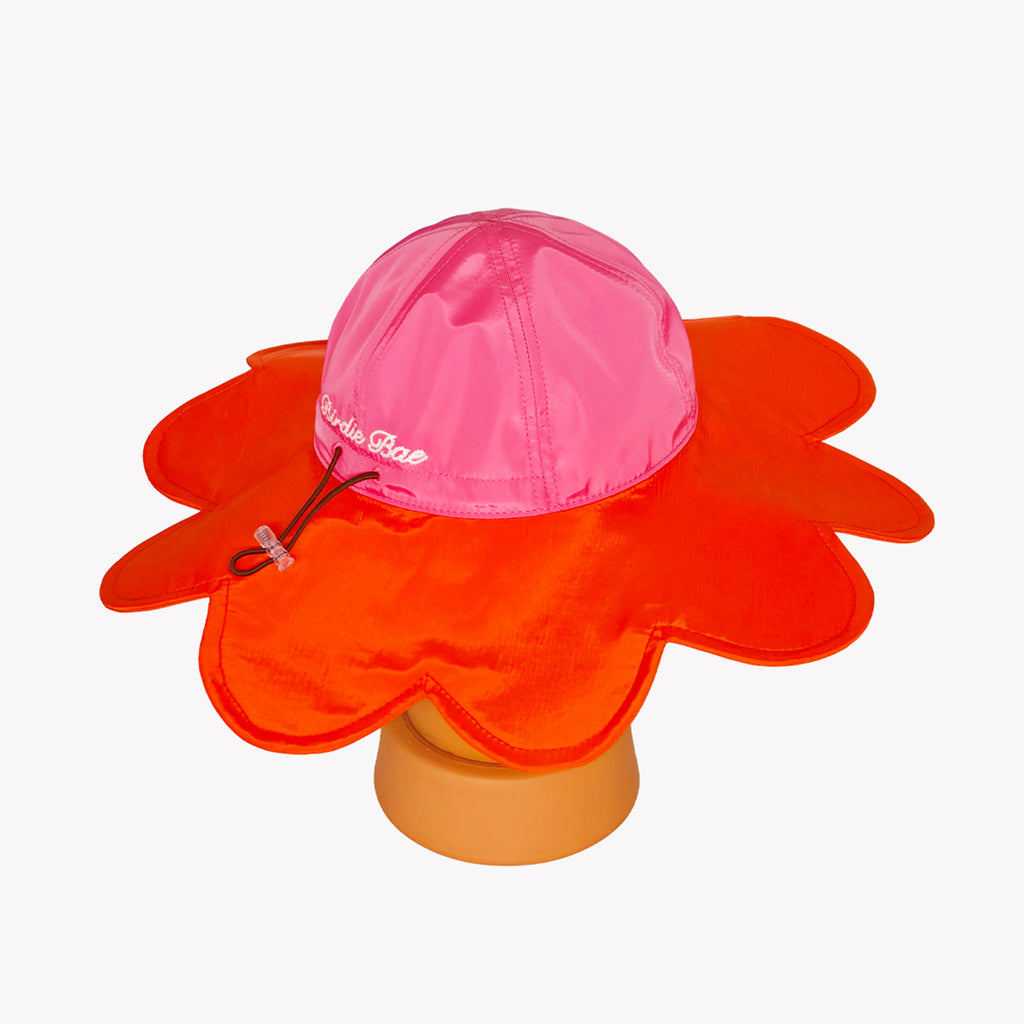 DAISY Scallop Hat - Rosie Red