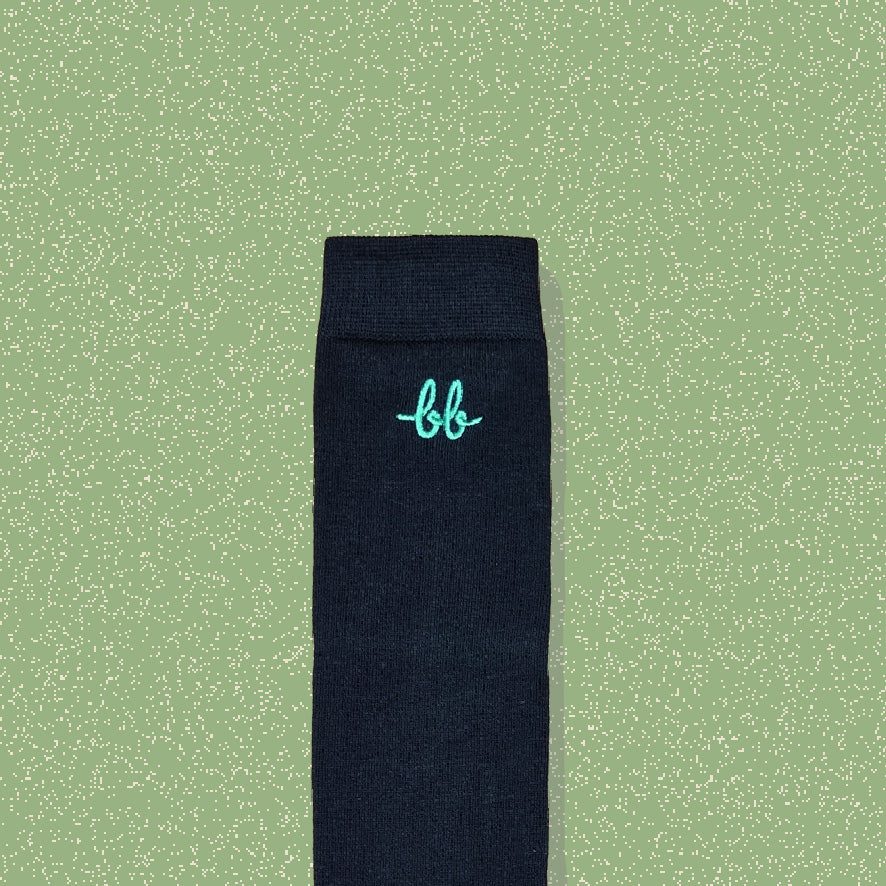 Women Calf Socks in Black (1 pair) ถุงเท้ายาว ระดับใต้เข่า สีดำ (1คู่)